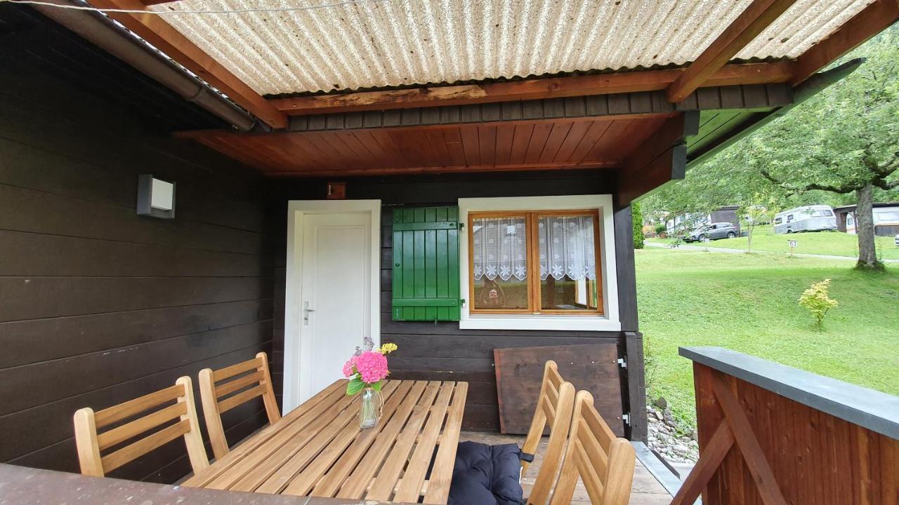 Campingplatz Mittagsspitze Acomodação com café da manhã Triesen Exterior foto